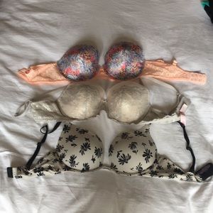 Victoria’s Secret Bra Bundle